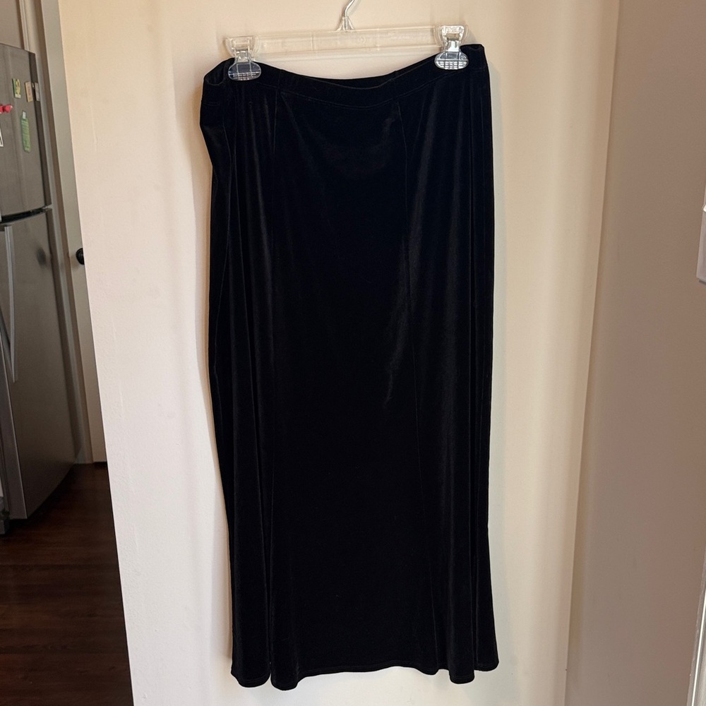 Elementz Black Velvet Maxi Skirt - Sleek Evening Wear